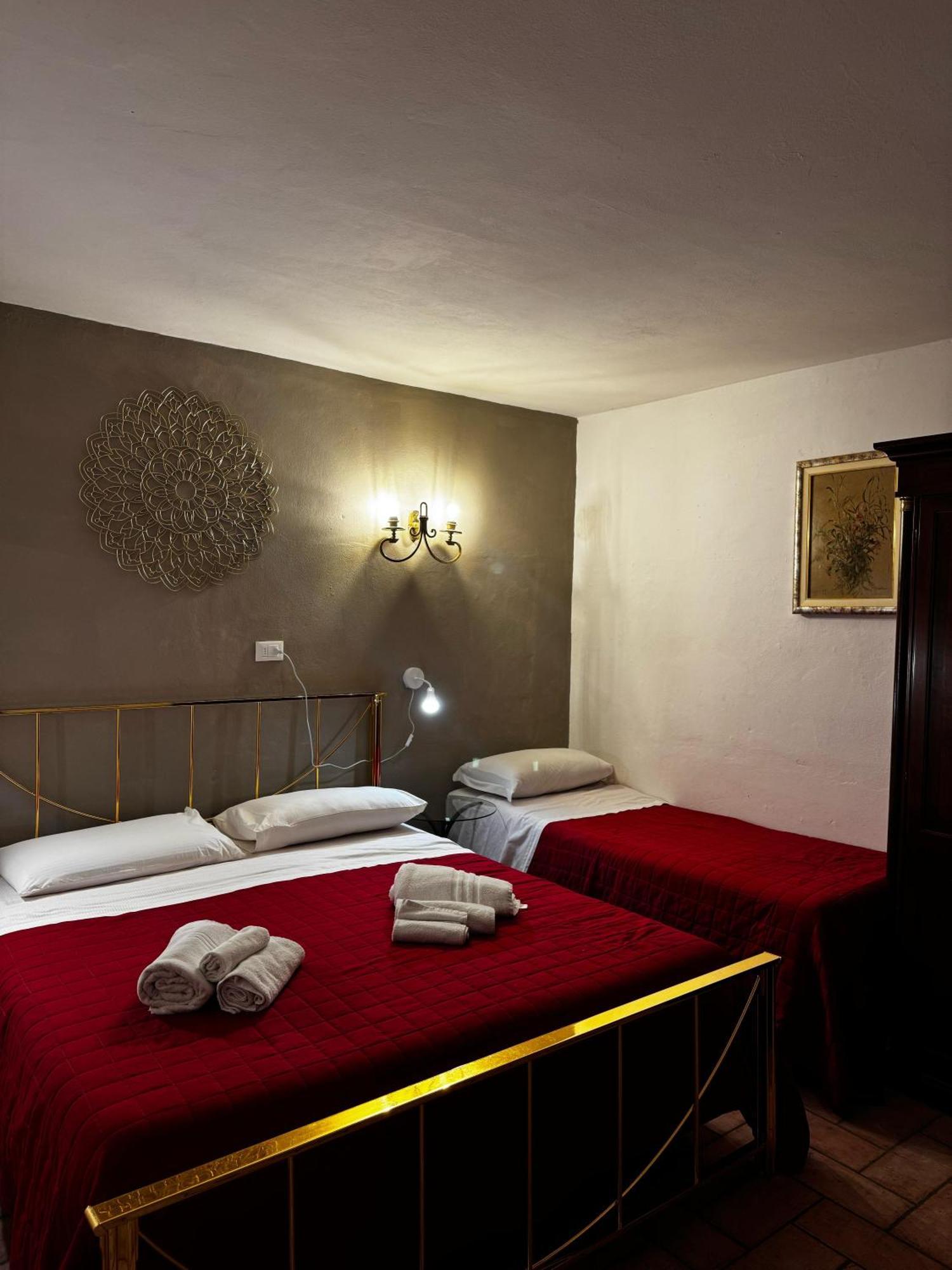 Wonderful Lake View Apartments With Pool With Breakfast Gardasee Torri Del Benaco Exterior foto